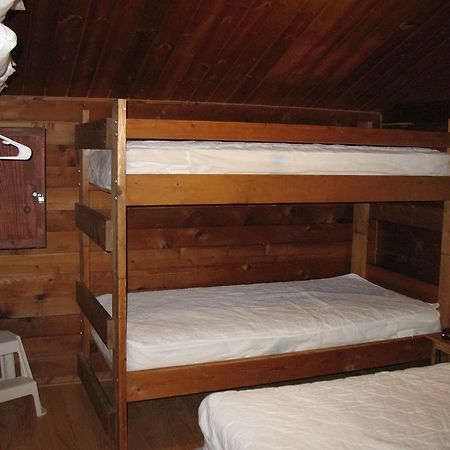 Forest Lake Camping Resort Lakefront Cabin 8 Advance Buitenkant foto
