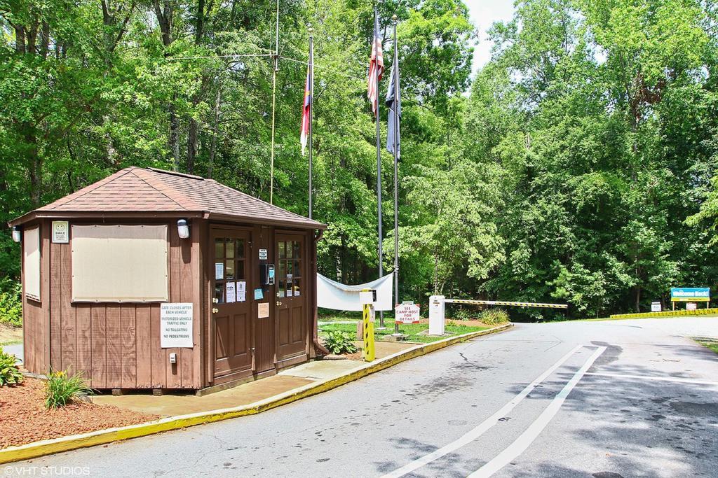 Forest Lake Camping Resort Lakefront Cabin 8 Advance Buitenkant foto